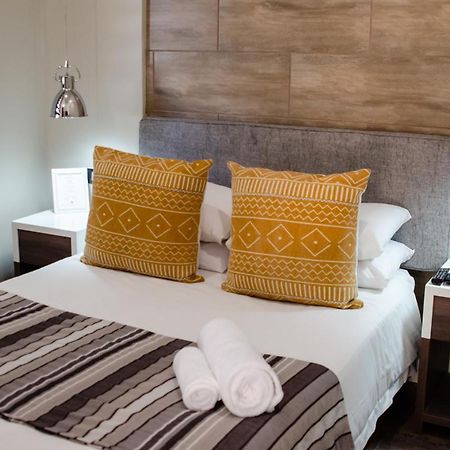 The Royal Guest House Klerksdorp Ngoại thất bức ảnh