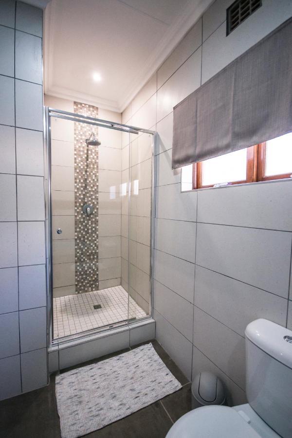 The Royal Guest House Klerksdorp Ngoại thất bức ảnh