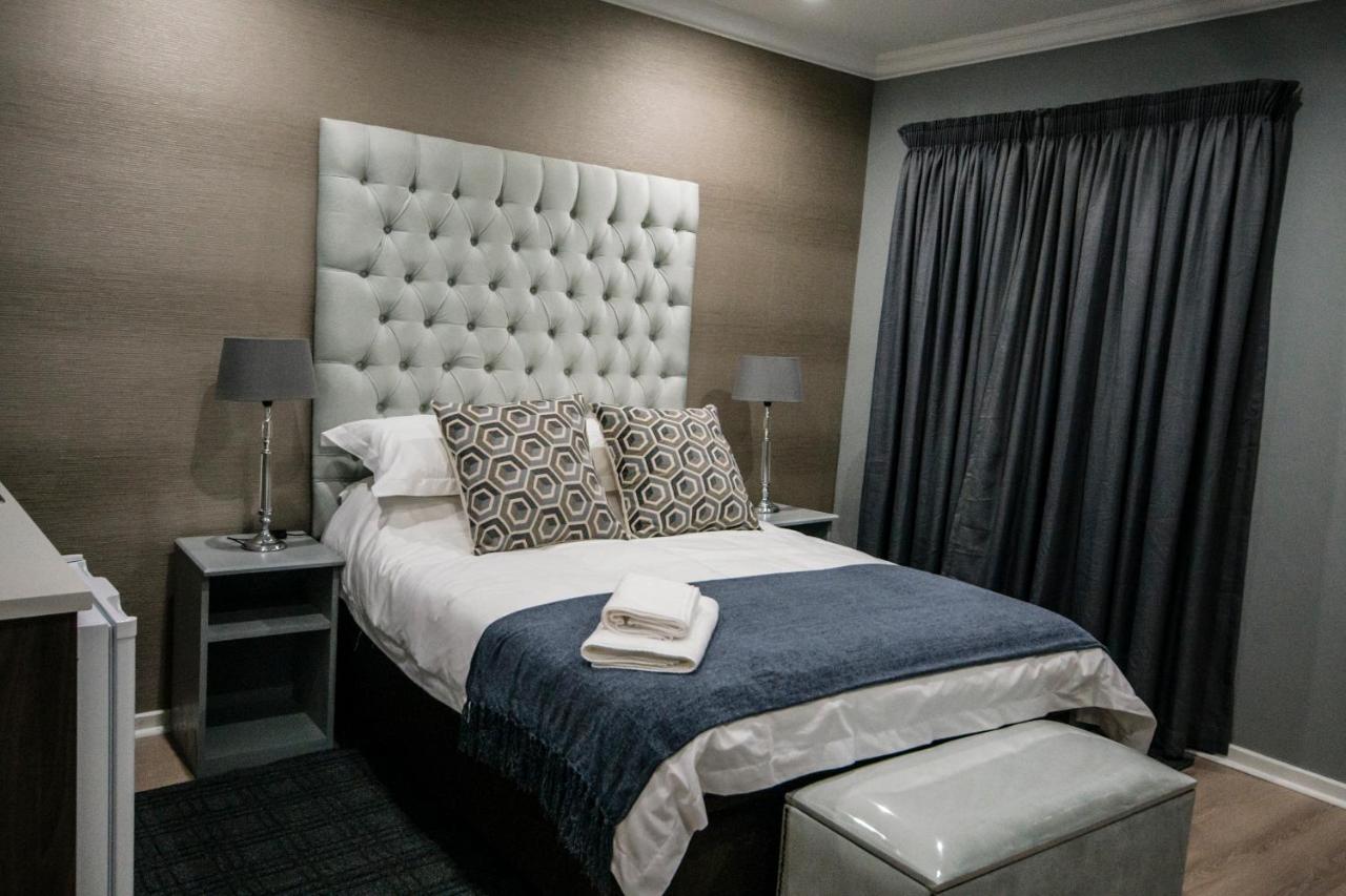 The Royal Guest House Klerksdorp Ngoại thất bức ảnh