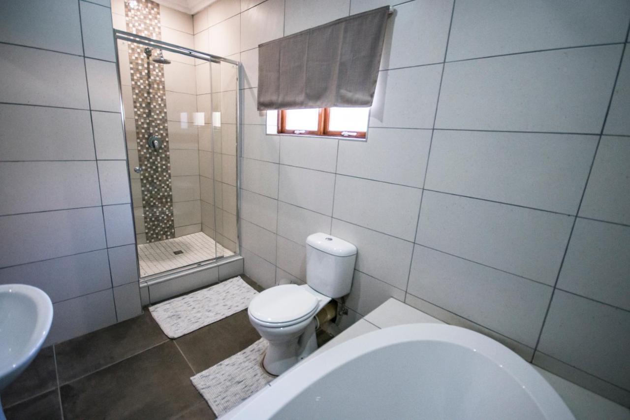 The Royal Guest House Klerksdorp Ngoại thất bức ảnh