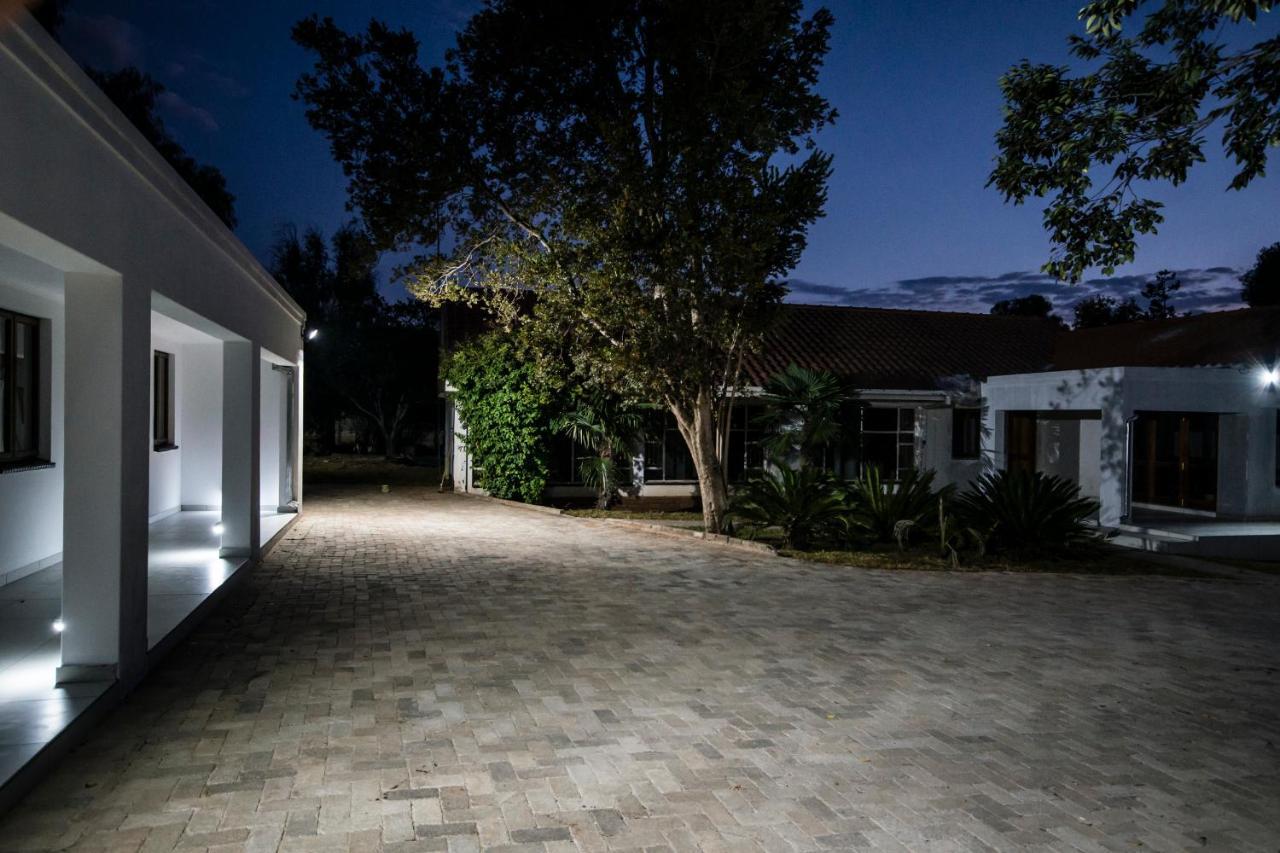 The Royal Guest House Klerksdorp Ngoại thất bức ảnh