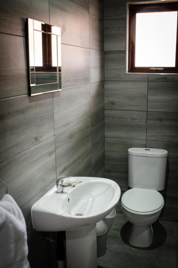 The Royal Guest House Klerksdorp Ngoại thất bức ảnh
