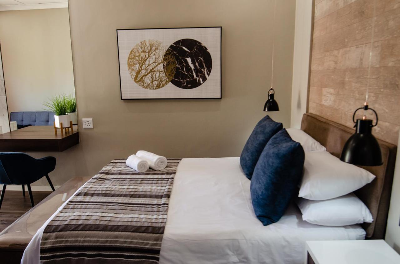 The Royal Guest House Klerksdorp Ngoại thất bức ảnh