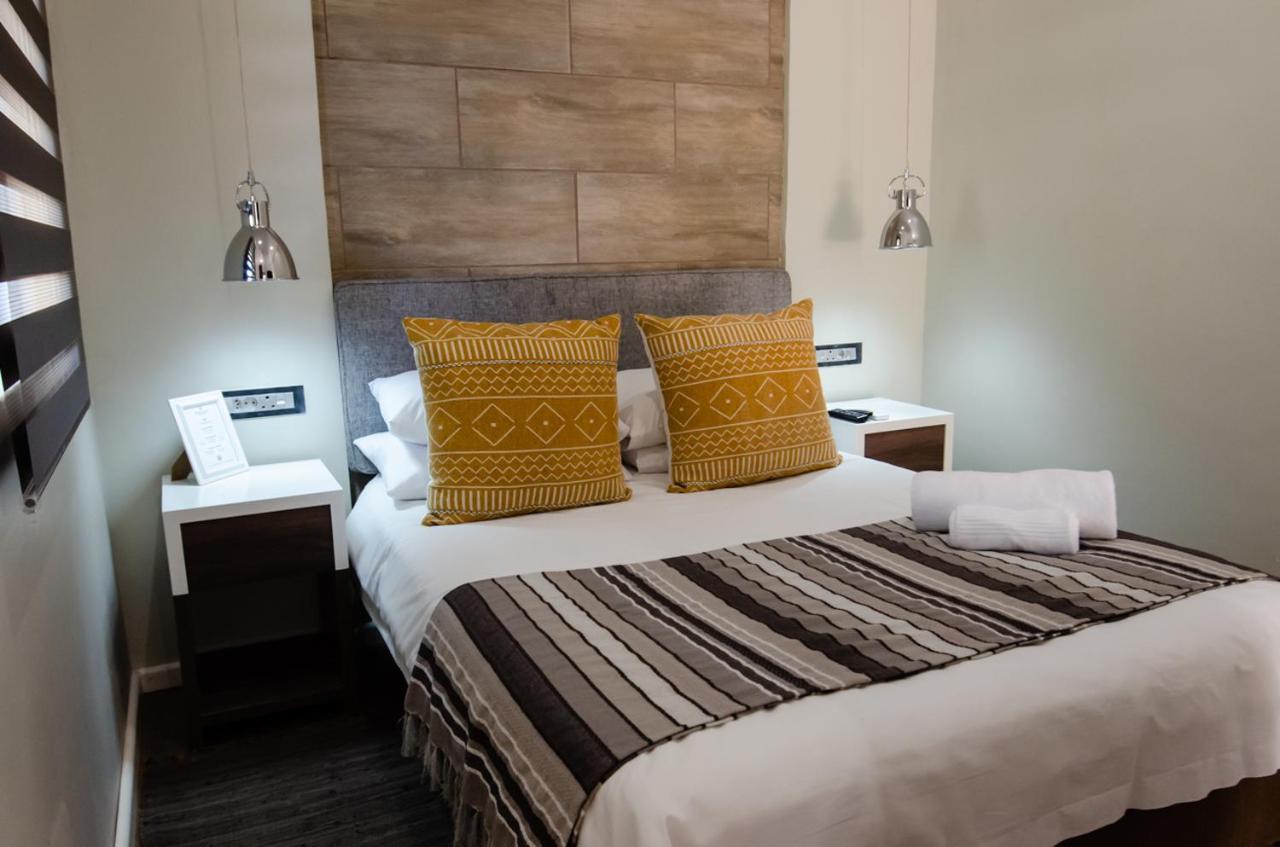 The Royal Guest House Klerksdorp Ngoại thất bức ảnh